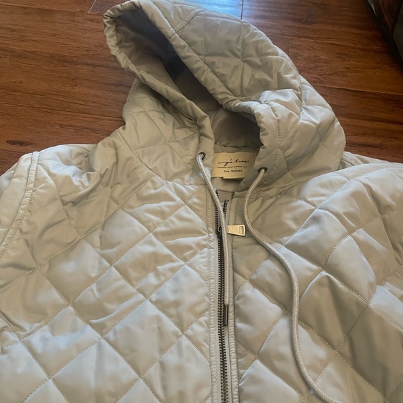 Evy’s Tree The Sydney Quilted 3/4 Length Silver Coat - Picture 5 of 7